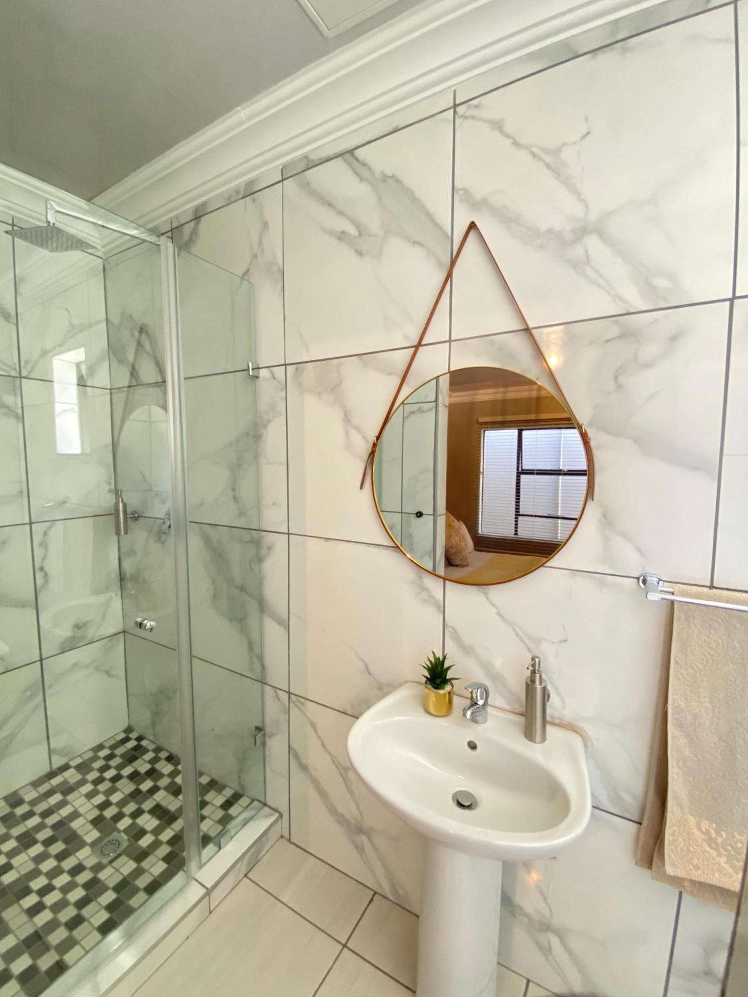 Suite Boutique Lodge Pretoria Bagian luar foto